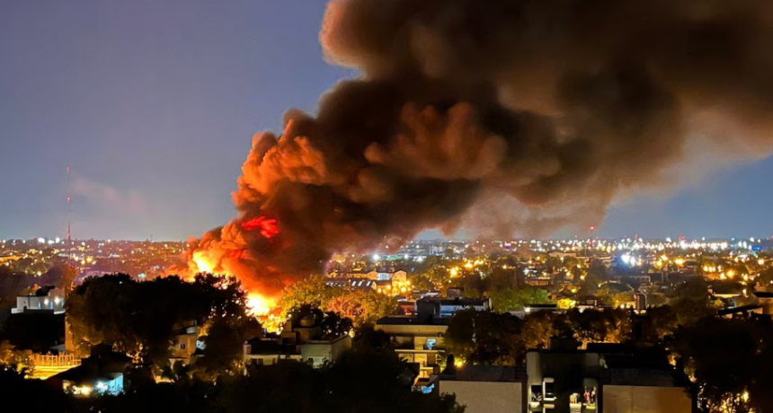 Conmoción En San Fernando Por La Violenta Explosión Y El Incendio De Un Depósito