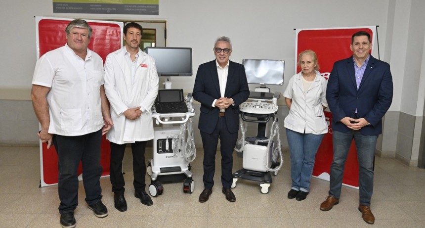 Inversión En Salud: Julio Zamora Presentó Dos Ecógrafos Digitales Para El Hospital Materno Infantil 
