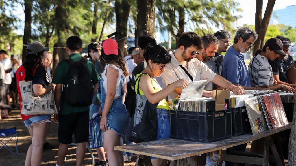 La Cultura Retro Y La Música Se Apoderan De La Costa De Vicente López 