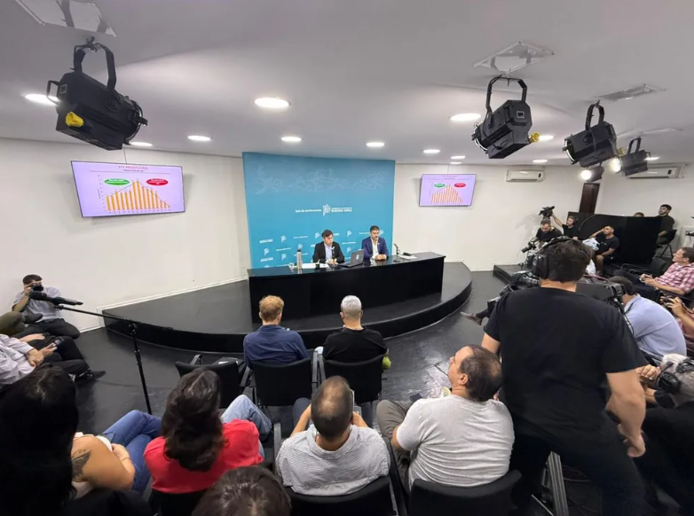 Axel Kicillof: "Privatizar Para Obtener D&oacute;lares Conduce A Resultados Tr&aacute;gicos"