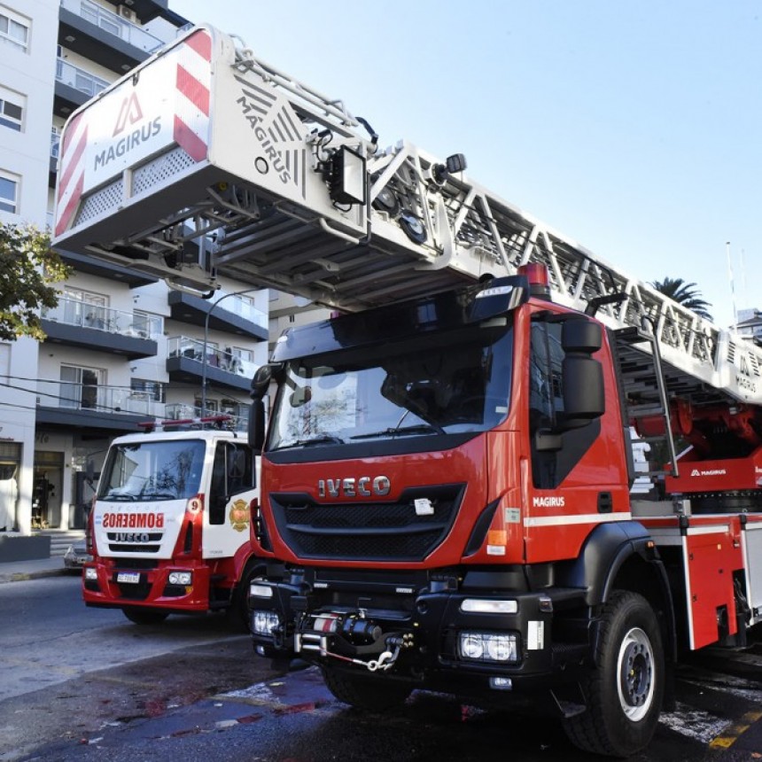 El Municipio Entregó Equipamiento Para Mejorar El Servicio De Los Bomberos Voluntarios De Tigre Centro