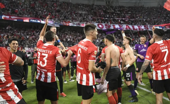 Estudiantes Se Consagró Campeón De La Copa De La Liga Al Vencer A Vélez En Los Penales