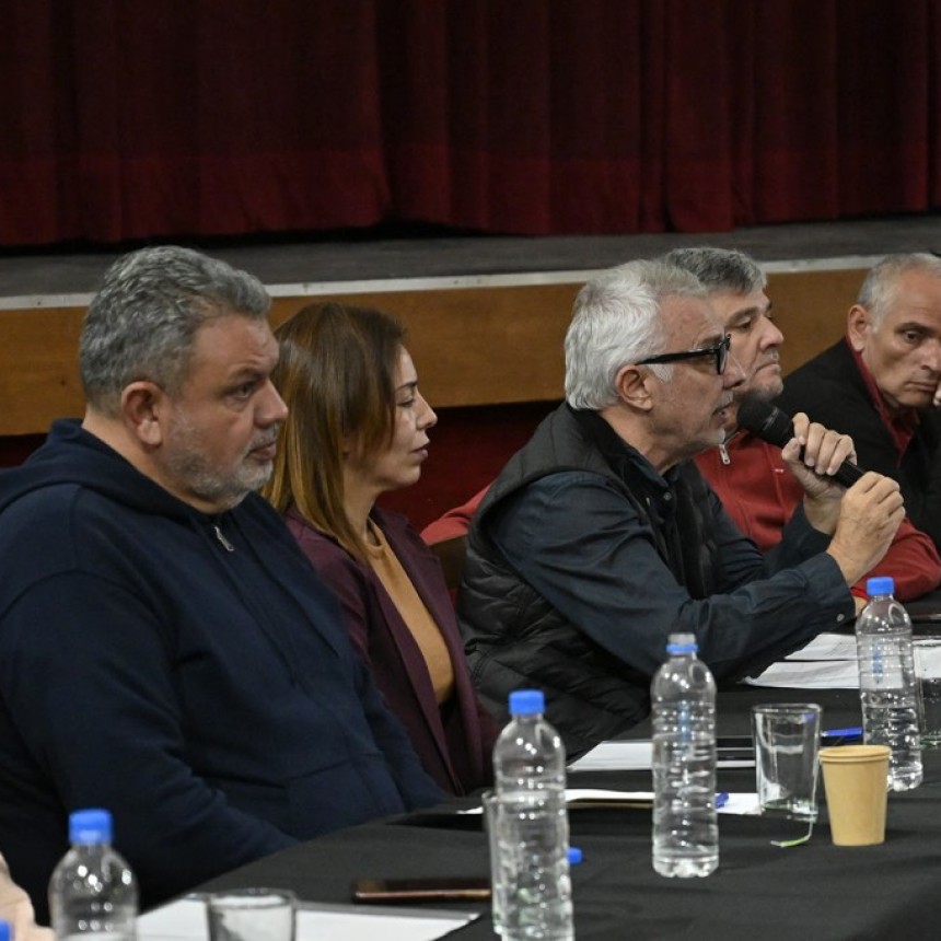 Julio Zamora: “Nos Convocamos Para Formar Una Opción A Las Políticas Del Gobierno De Milei”