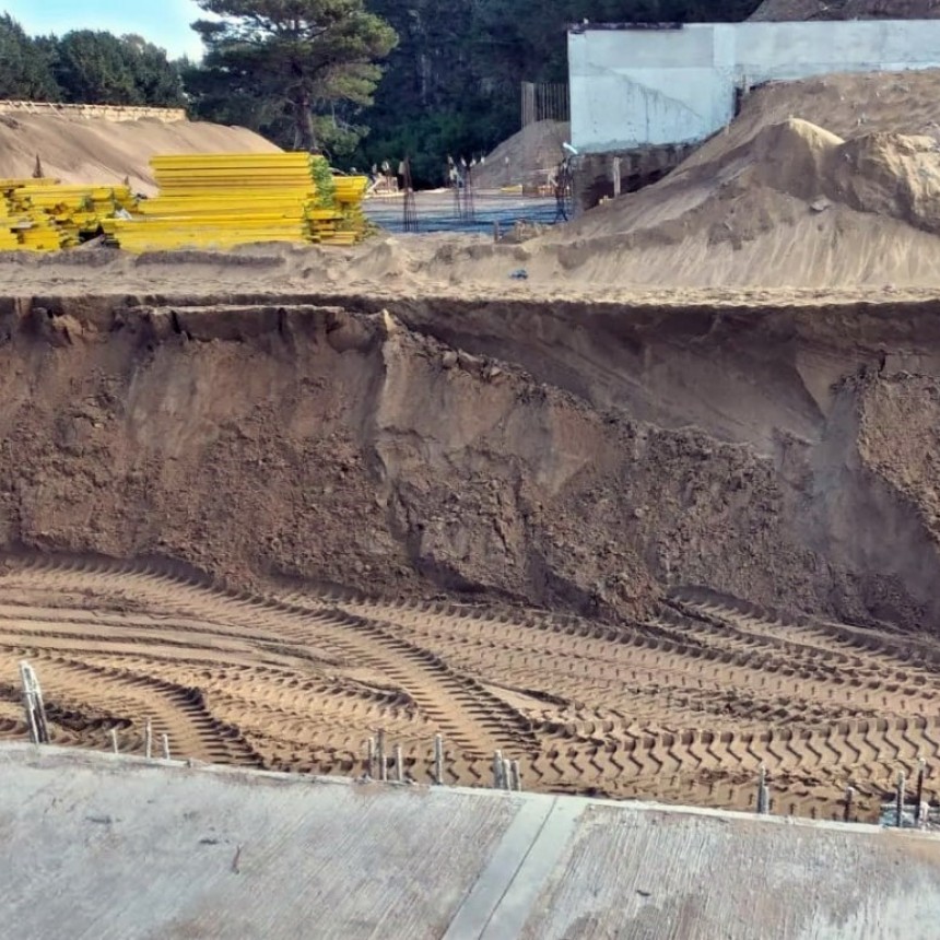 Por Ahora Los Vecinos De Costa Esmeralda Logran Frenar El Proyecto De Megaedificación En La Zona