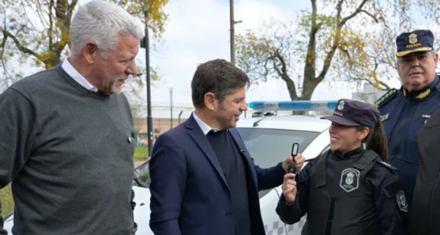 Kicillof Ir&oacute;nico Con Adorni: 