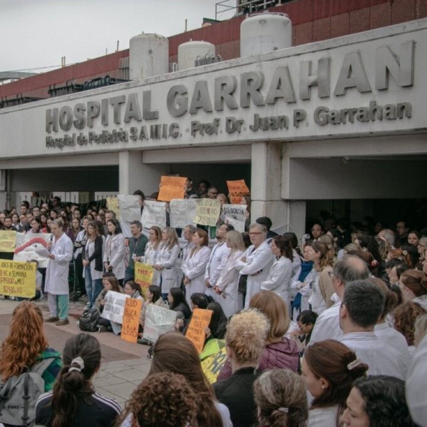 Paro Y Movilización De Los Trabajadores Del Hospital Garrahan