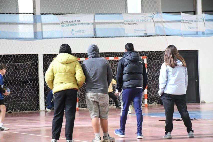 Vacaciones De Invierno En Marcha: Una Jornada Para Disfrutar Del Deporte Y El Encuentro En Navarro