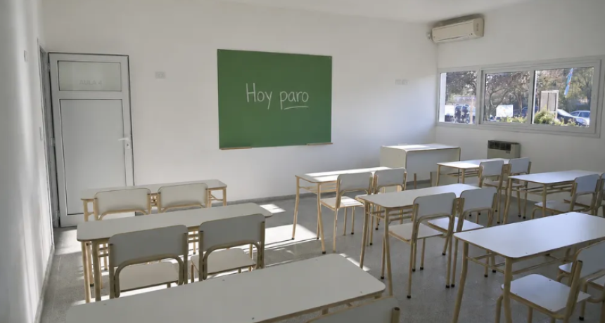 Paro Docente: Alta Adhesi&oacute;n Y Presi&oacute;n Gremial A La Espera De Una Oferta Concreta