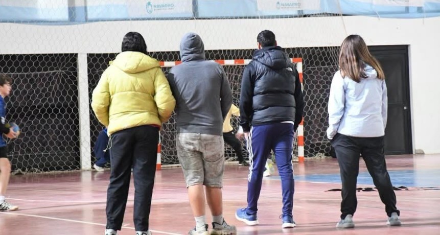 Vacaciones De Invierno En Marcha: Una Jornada Para Disfrutar Del Deporte Y El Encuentro En Navarro