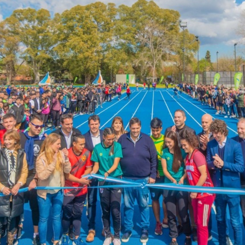 Juan Andreotti Inauguró La Nueva Pista De Atletismo Junto A La Universidad De Luján