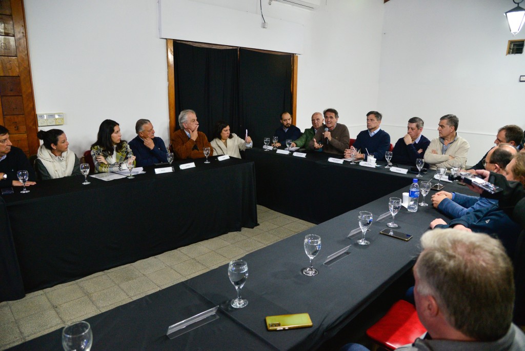 En Bol&iacute;var, Katopodis Encabez&oacute; Una Reuni&oacute;n Del Comit&eacute; De Cuenca H&iacute;drica Del R&iacute;o Salado