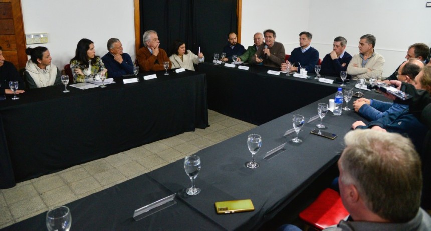 En Bol&iacute;var, Katopodis Encabez&oacute; Una Reuni&oacute;n Del Comit&eacute; De Cuenca H&iacute;drica Del R&iacute;o Salado