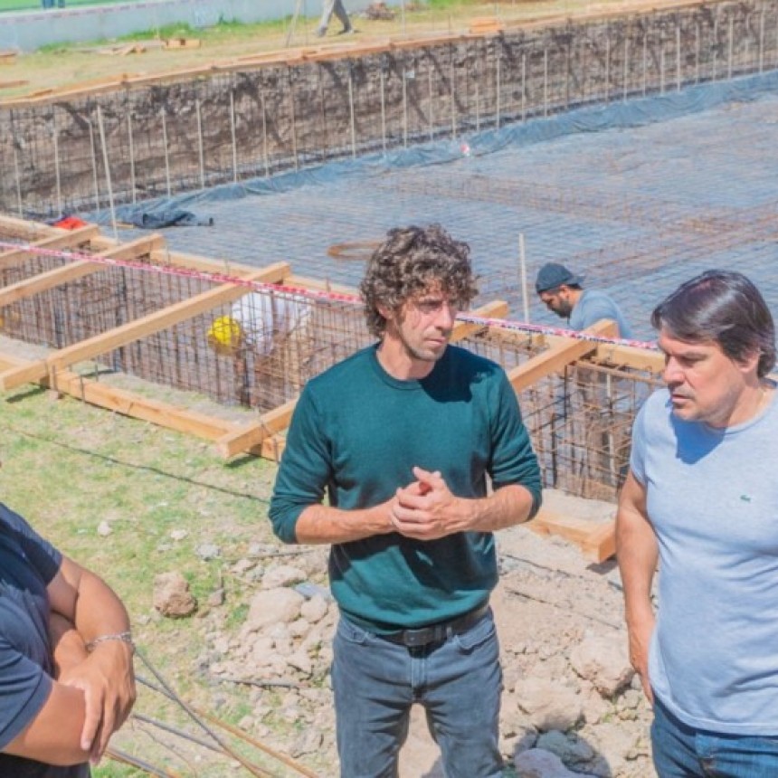 Juan Andreotti Visitó La Obra De Una Nueva Pileta En El Polideportivo Nº9