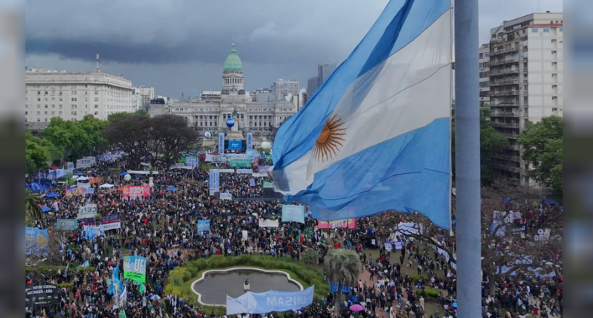 Masiva Marcha Universitaria: Nuevo Reclamo Por La Ley De Financiamiento