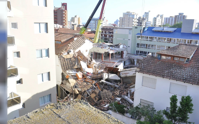 Se Realizan Hoy Las Pericias En El Derrumbe En Villa Gesell