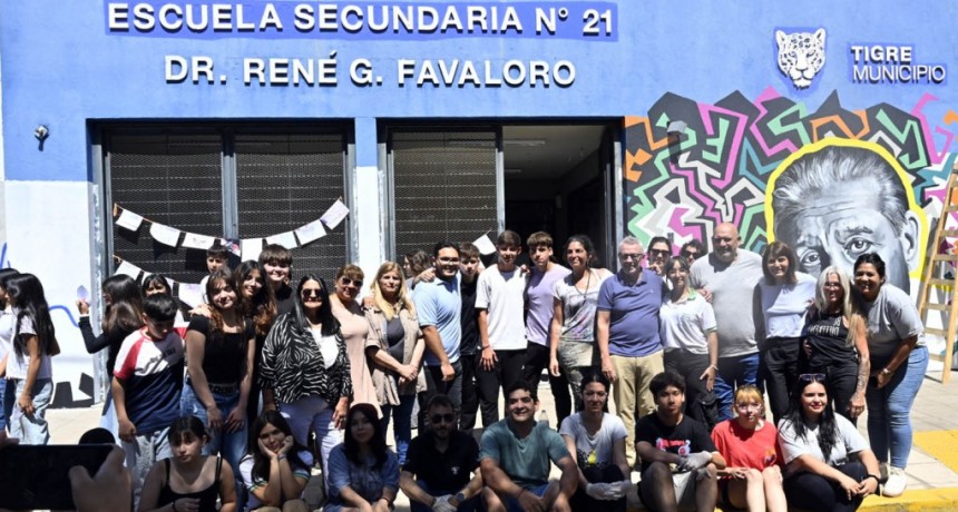 Julio Zamora Acompañó La Presentación Del Nuevo Mural De La EES N°21 “René Favaloro” De Benavídez