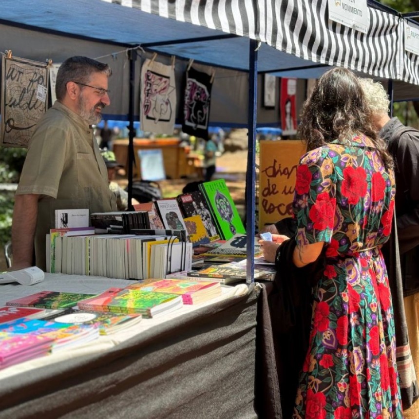 Más De 8.000 Personas Asistieron A La Feria Del Libro E Ilustradores De Vicente López