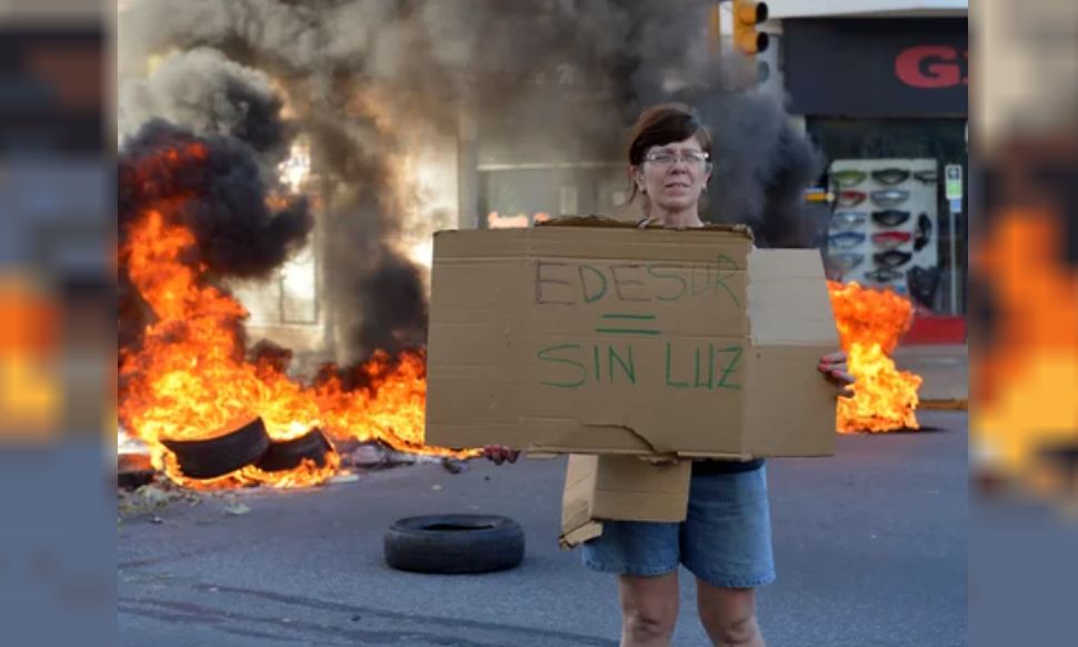 Tarifas De Luz: En Pleno Apagón, Confirman Aumento Superior Al 2% En Edenor Y Edesur Para Enero
